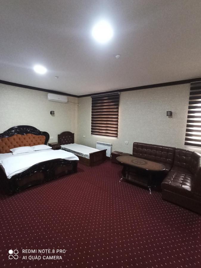 Hotel Mufarshox Bukhara Esterno foto