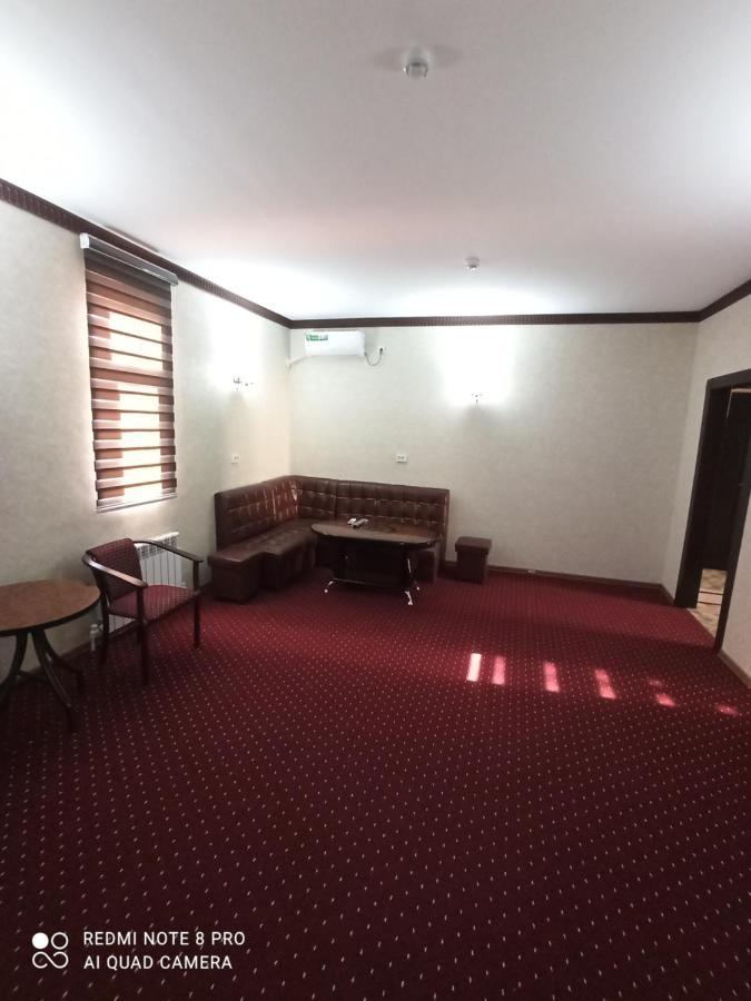 Hotel Mufarshox Bukhara Esterno foto