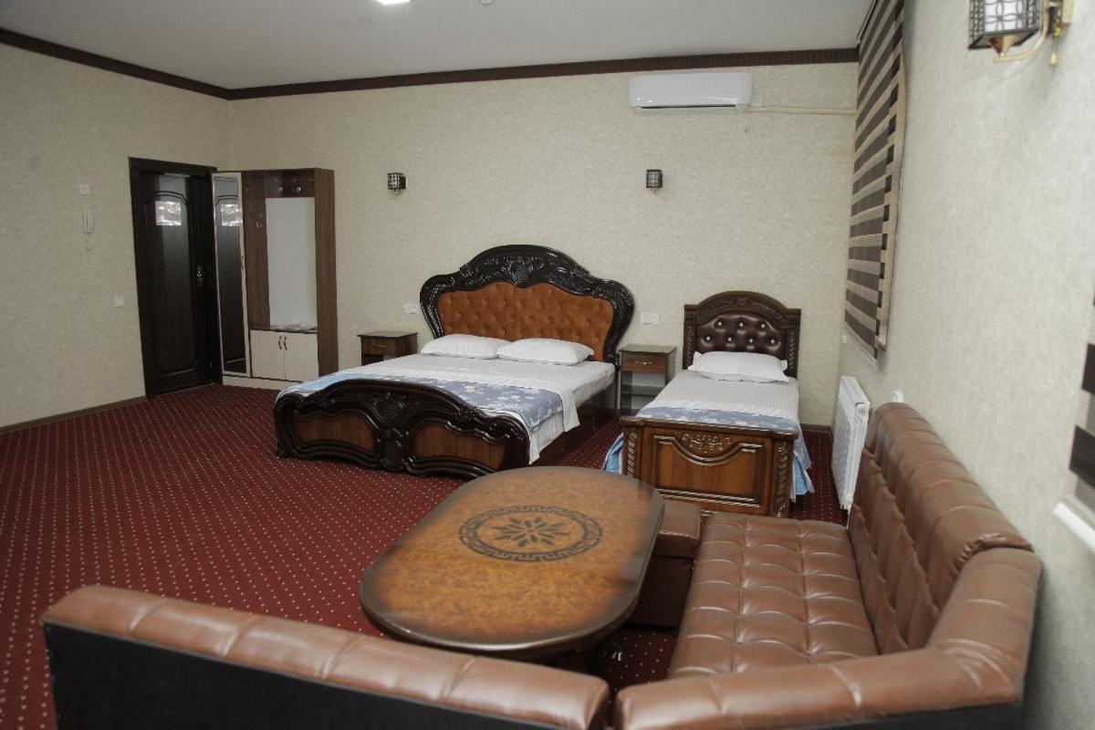 Hotel Mufarshox Bukhara Esterno foto