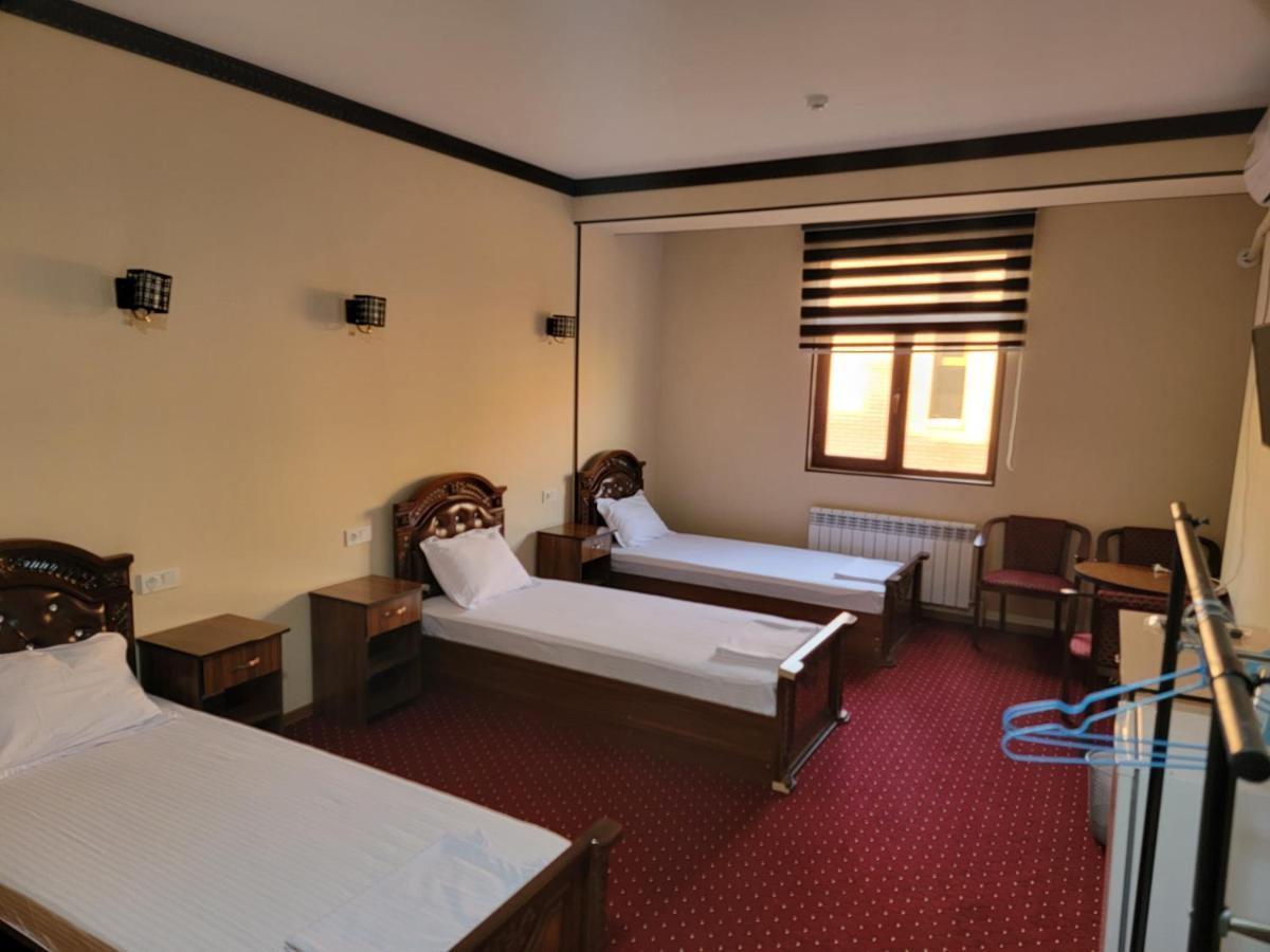 Hotel Mufarshox Bukhara Esterno foto