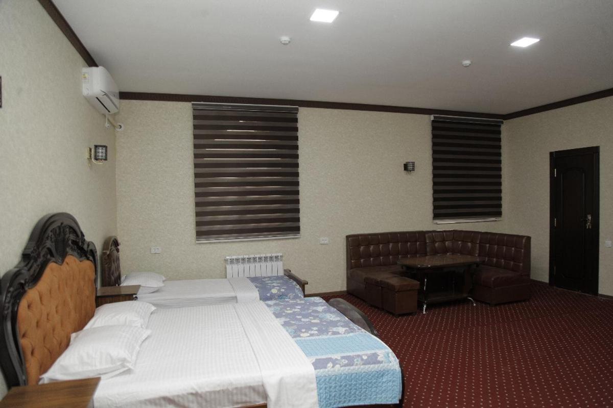 Hotel Mufarshox Bukhara Esterno foto